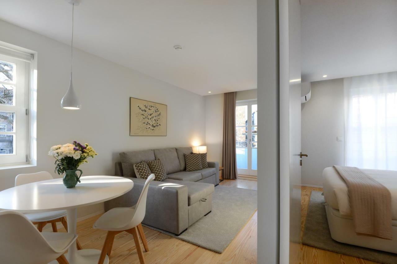 Blue House Porto Apartments - Parking Bagian luar foto